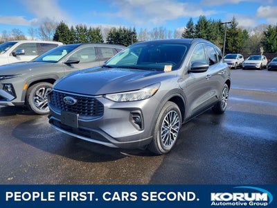 2024 Ford Escape Plug-In Hybrid Base