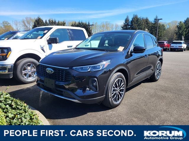 2023 Ford Escape Plug-In Hybrid Premium Package