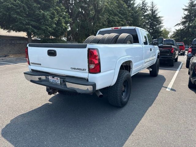 2003 Chevrolet Silverado 2500HD LS
