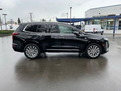 2025 Cadillac XT6 Premium Luxury