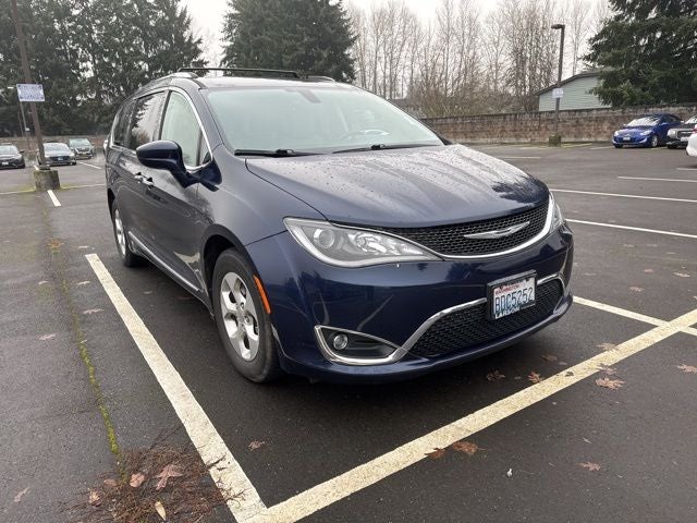 2017 Chrysler Pacifica Touring L Plus
