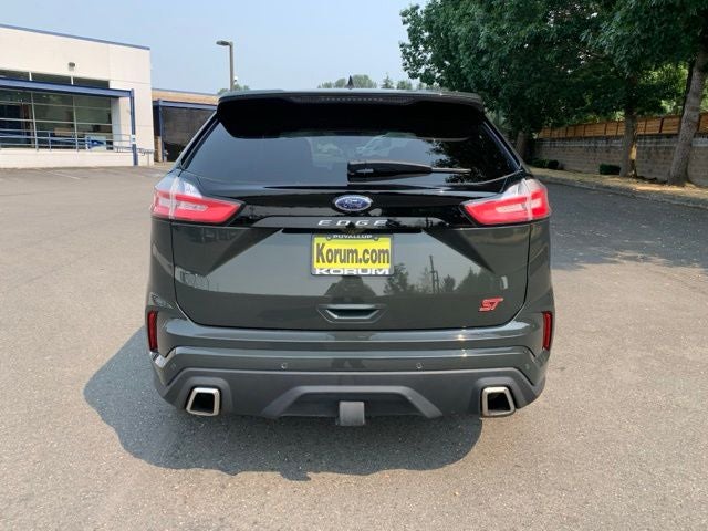 2022 Ford Edge ST