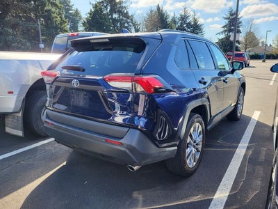 2022 Toyota RAV4 XLE Premium