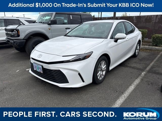 2025 Toyota Camry LE