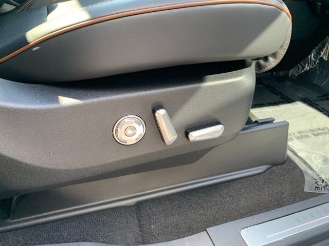 2027 Lincoln Navigator Black Label