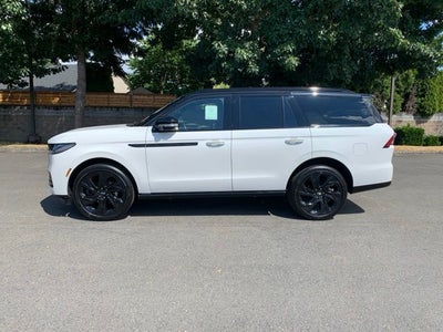 2027 Lincoln Navigator Black Label