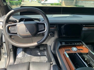 2027 Lincoln Navigator Black Label