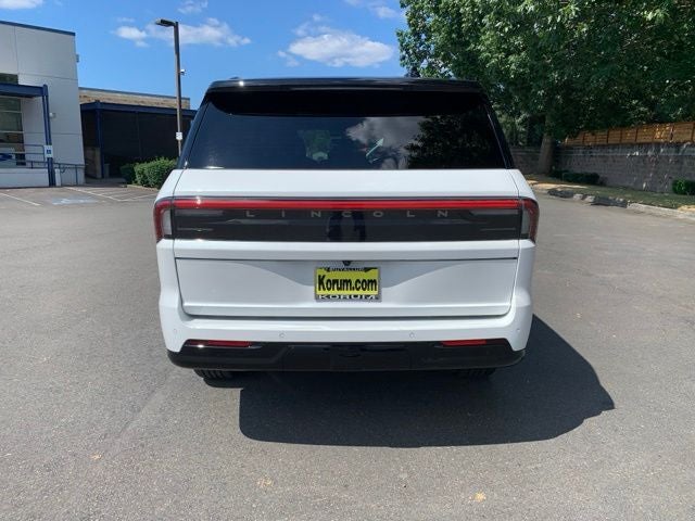 2027 Lincoln Navigator Black Label