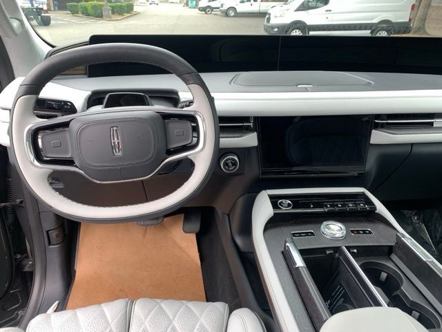 2027 Lincoln Navigator Black Label