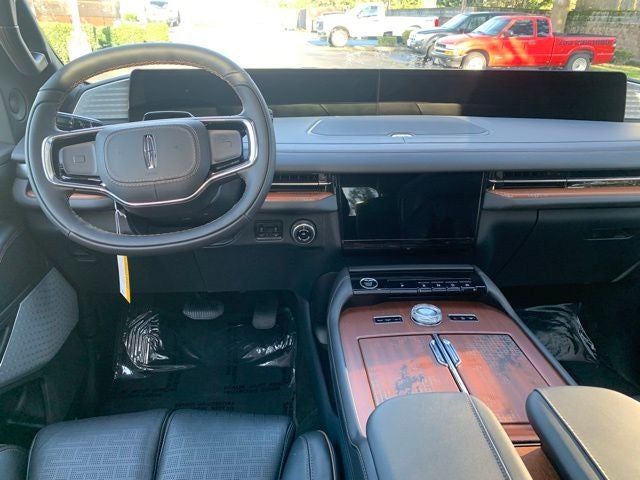 2025 Lincoln Navigator Black Label