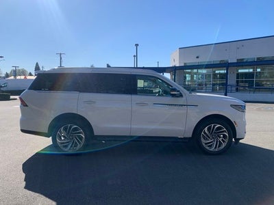 2026 Lincoln Navigator Premiere