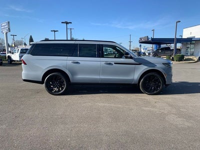 2026 Lincoln Navigator L Reserve