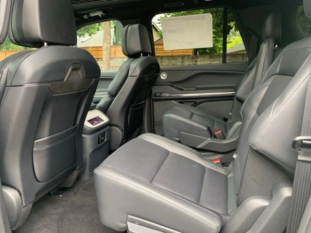 2027 Lincoln Navigator L Reserve