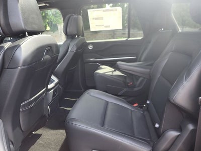 2026 Lincoln Navigator L Reserve