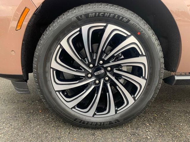 2025 Lincoln Navigator L Black Label