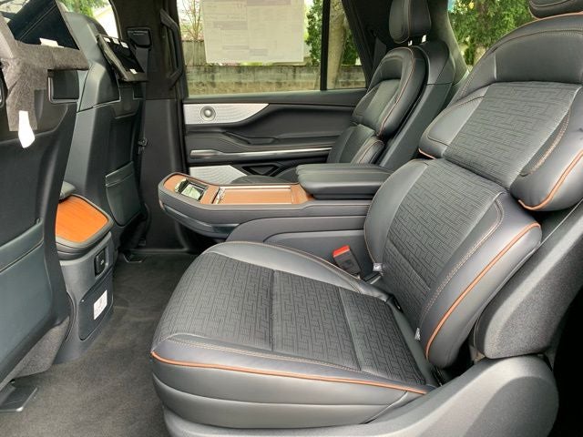 2026 Lincoln Navigator L Black Label