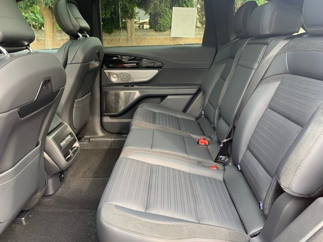 2025 Lincoln Nautilus Hybrid Reserve