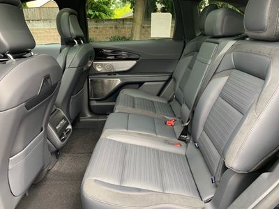 2025 Lincoln Nautilus Hybrid Reserve