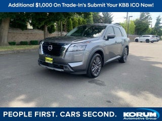 2022 Nissan Pathfinder SL