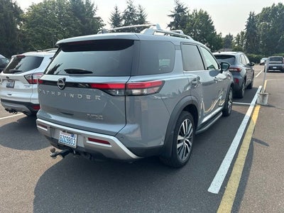 2022 Nissan Pathfinder Platinum