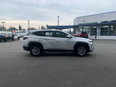2025 Hyundai Tucson SE