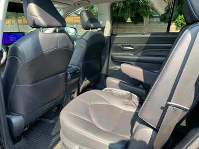 2024 Toyota Grand Highlander Platinum