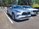 2021 Toyota Highlander Hybrid Platinum