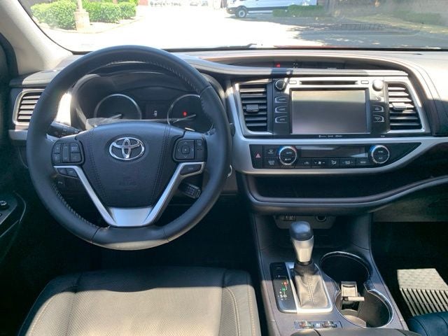 2016 Toyota Highlander Limited
