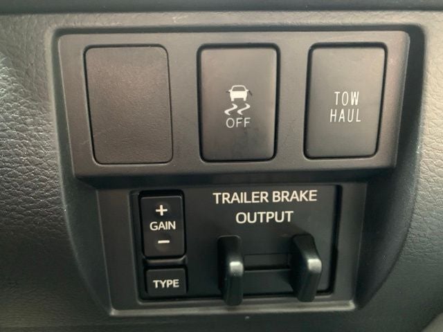 2017 Toyota Tundra SR5