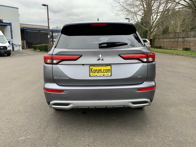 2022 Mitsubishi Outlander SE