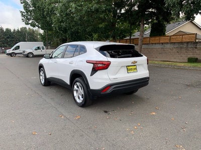 2024 Chevrolet Trax LS