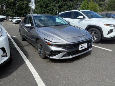 2024 Hyundai Elantra Limited