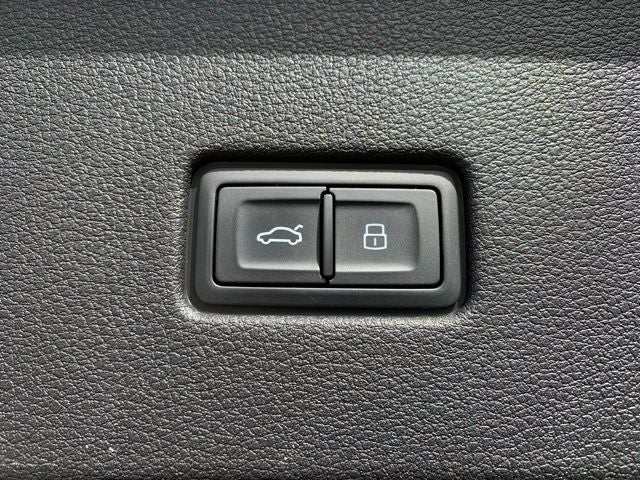 2022 Audi Q8 55 Prestige quattro