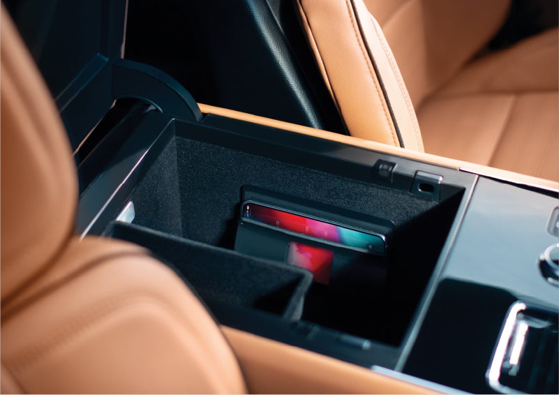The interior of a 2023 Lincoln Aviator® Black Label model is shown in the Flight theme | Korum Lincoln in Puyallup WA