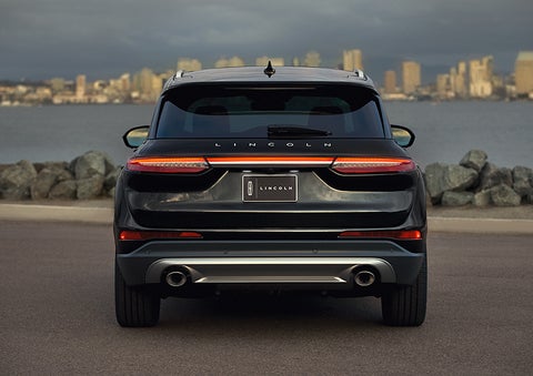 The rear lighting of the 2024 Lincoln Corsair® SUV spans the entire width of the vehicle. | Korum Lincoln in Puyallup WA