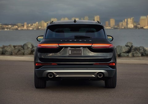 The rear lighting of the 2025 Lincoln Corsair® SUV spans the entire width of the vehicle. | Korum Lincoln in Puyallup WA