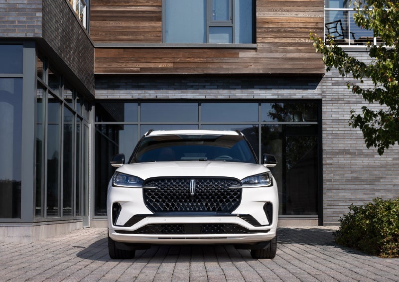 The front of a 2026 Lincoln Aviator® SUV is shown. | Korum Lincoln in Puyallup WA
