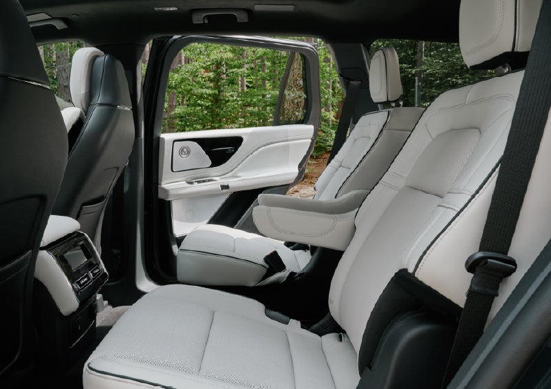 A side view of the second row with captain’s chairs in a 2027 Lincoln Aviator® Black Label™ SUV. | Korum Lincoln in Puyallup WA